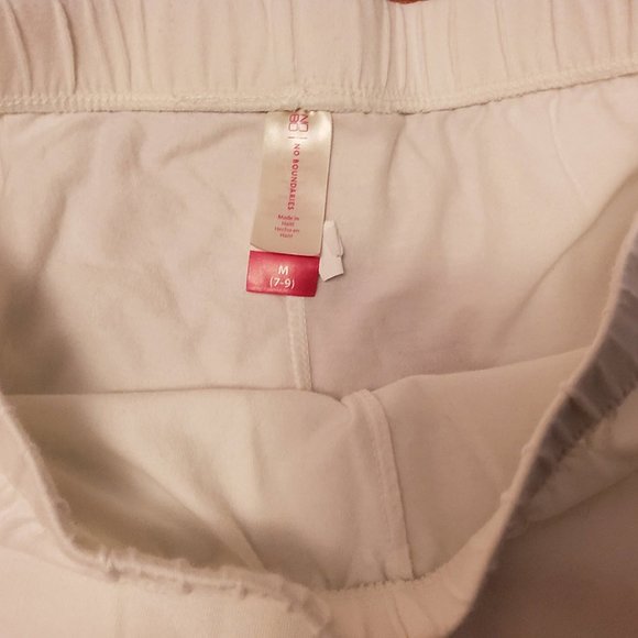 No Boundaries White Capri Leggings - Picture 2 of 3